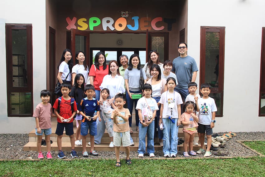 Visit and meet the families receiving educational assistance from Jakarta Mums Bubs Coffee Club